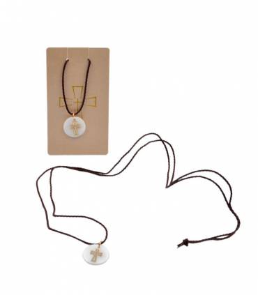 COLLARES NÁCAR CON CRUZ DORADA