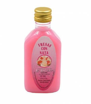 LICOR FRESAS CON NATA de caramelo