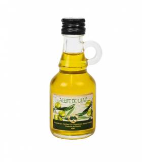 Botella de aceite de oliva virgen extra.